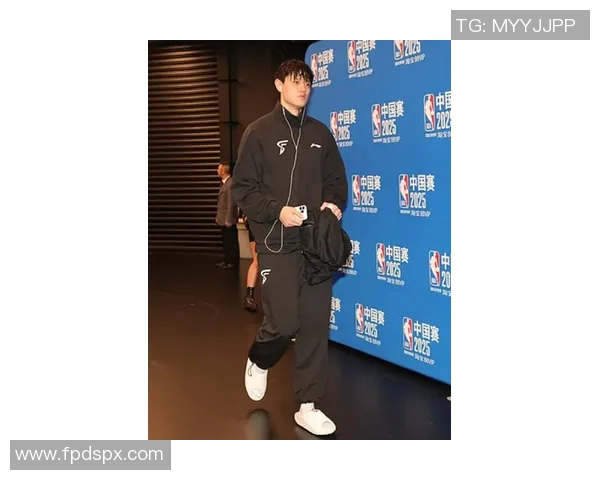 曾凡博：从青涩新星到篮球赛场的璀璨之光，未来可期的篮球梦想之路